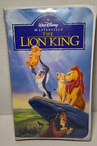 The Lion King (VHS, 1995, Disney Classic, Clamshell) # 765362977031 w/inserts - Foto 1 di 3