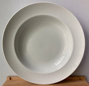 Crate & Barrel Strata Rimmed White Soup Bowl Dining Discontinued - Picture 1 of 10