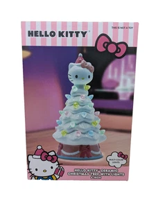 Neu Hello Kitty Keramik Weihnachtsbaum mit mehreren Farben 6" Leuchtbatterie Rarität - Bild 1 von 2
