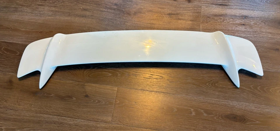 Alerón trasero Grand Am 1999 2000 2001 2002 2003 2004 2005 blanco Pontiac Foto 1 de 4