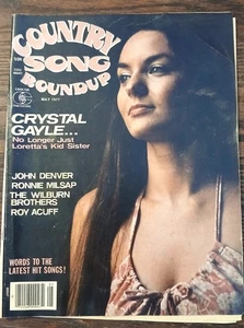 Country Song Roundup - magazine - May 1977 - cover Crystal Gayle - Imagen 1 de 10