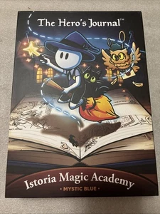 Hero's Journal Istoria Magic Academy Mystic Blue by Nick Logan Vitellaro - Foto 1 di 4