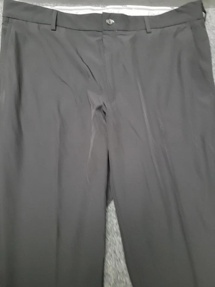 Pantalones de golf Walter Hagen para hombre 38x32 negros Performance II ajuste estándar elásticos Foto 1 de 4