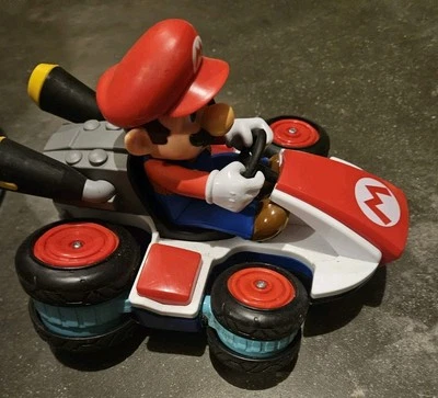 Super Mario Kart RC Racer Car 2016 Nintendo No remote by Jakks  Untested - Image 1 of 2