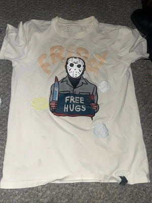 Jason Vorhees Friday The 13th FREE HUGS- Camiseta Unisex Manga Corta Grande Foto 1 de 4