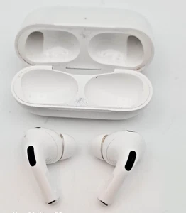 Apple AirPods Pro 2nd Gen Wireless Charging  (Mid - 2022) - Picture 1 of 17