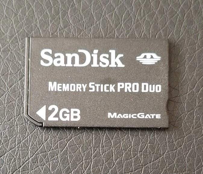 Sandisk 2GB Memory Stick Pro Duo MS Card Sony Old Camera/DV/PSP Used/formatted - Image 1 of 1