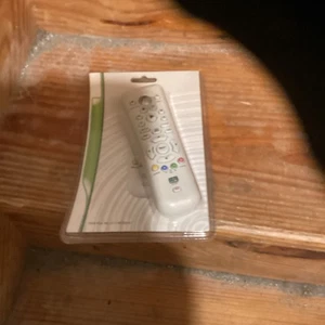 Genuine Microsoft Xbox 360 Media DVD Remote Control  Rare New - Picture 1 of 1