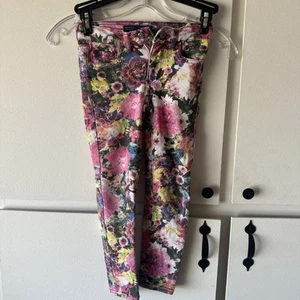 Levi’s Girls Pants Size 6 Floral Flower Designed - Picture 1 of 5