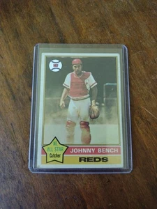 1976 Topps #300 JOHNNY BENCH Cincinnati Reds Read - Picture 1 of 3