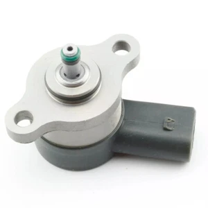 Fuel Injection Pressure Regulator Valve Fit for Mercedes CDI Sprinter 0281002241 - Picture 1 of 6