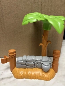 Fisher Price Little People Rock Wall Palm Tree Christmas Nativity Replacement #2 - Picture 1 of 2