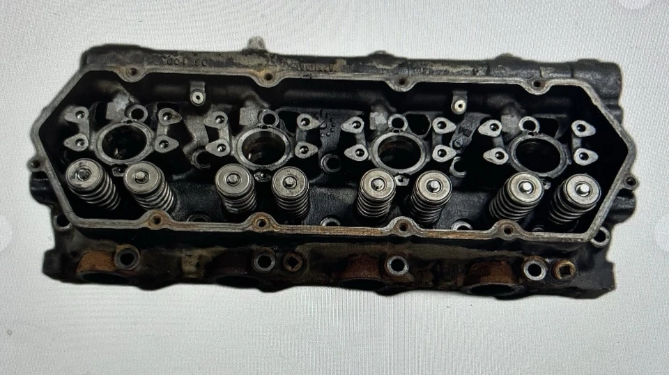 99-03 Ford F250 F350 Right Engine Cylinder Head 7.3L Diesel 1825113C1 OEM Ford - Image 1 of 1
