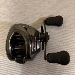 Carrete de baitcasting derecho Shimano 18 Antares DC MD XG excelente... - Imagen 1 de 7