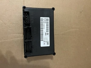 Módulo de control de caja de transferencia original GM 12590220 - Imagen 1 de 2