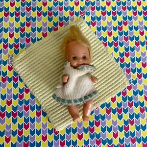 Vintage Sunshine Family Baby Doll by Mattel 1970s Toys Small Waffle Blanket - Picture 1 of 5