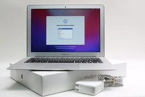 13" 2017, MacBook Air, MQD32LL/A, i5-5350U, 8GB, 128GB SSD - Afbeelding 1 van 12