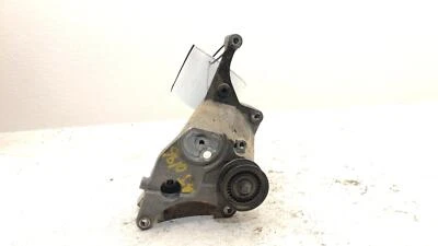 2015 雪佛兰Silverado 1500发电机交流支架支架Oem 4.3升12637351 — 第 1/4 张图片