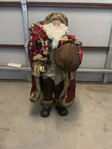 Santa Claus Figure Statue - Picture 1 of 1