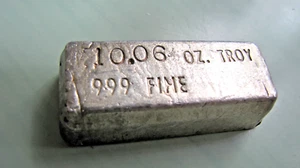 Vintage 10.06 oz Poured Silver Bar 999 FINE SILVER - Picture 1 of 3