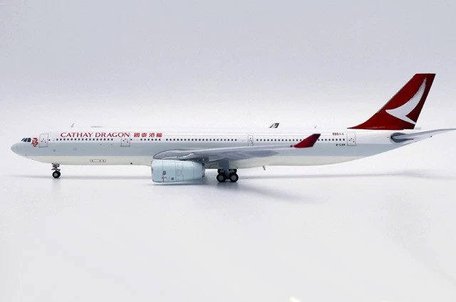 EW4333014 JC Wings A330-300 1/400 modelo B-LBK Cathay Dragon - Imagem 1 de 1