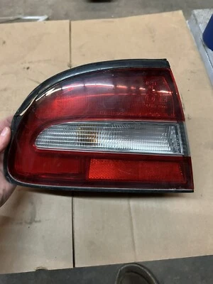 1994 - 1996 MITSUBISHI GALANT LEFT DRIVER SIDE TAIL LIGHT LAMP OEM, 166-58670L - Image 1 of 4