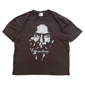 Camiseta De Colección Miles Davis Big Pace Retrato Gráfico Jazz Música Marrón XL - Imagen 1 de 3
