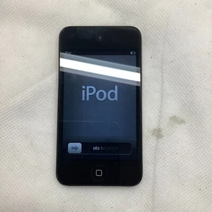 Apple iPod Touch Bundled With Case Model A1367 Pre-owned, Chrome/Black - Picture 1 of 3