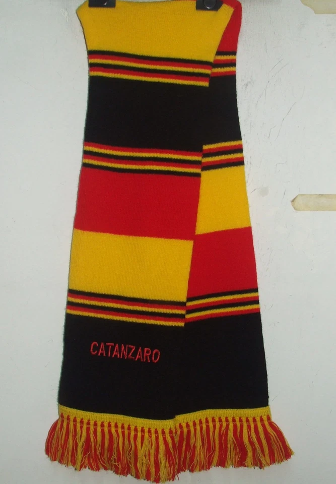SCIARPA SCARF CALCIO BUFANDA SCHAL ULTRAS CATANZARO (143) - Immagine 1 di 1