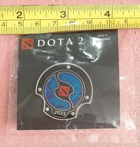 Dota 2 Exclusive 2023 TI Attendee Pin NEU UNGEÖFFNET MIT CODE - Bild 1 von 3