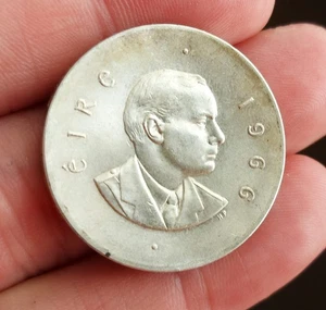 1966 Ireland Silver 10 Shillings Coin - Picture 1 of 2