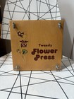 Vintage Tweedy Wooden Flower Press with Carboard Inserts 18cm square (m5)