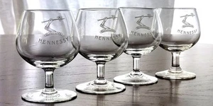 UNIQUE VINTAGE 1962 UNUSED BOXED 4 HENNESSY COGNAC SNIFTERS GLASSES w/ BOOKLET - Picture 1 of 22