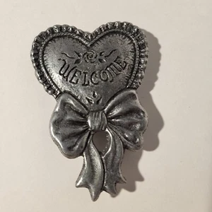 Vintage Welcome Heart Dose 3D Magnet antiker Kühlschrank mit Schleife antik - Bild 1 von 3