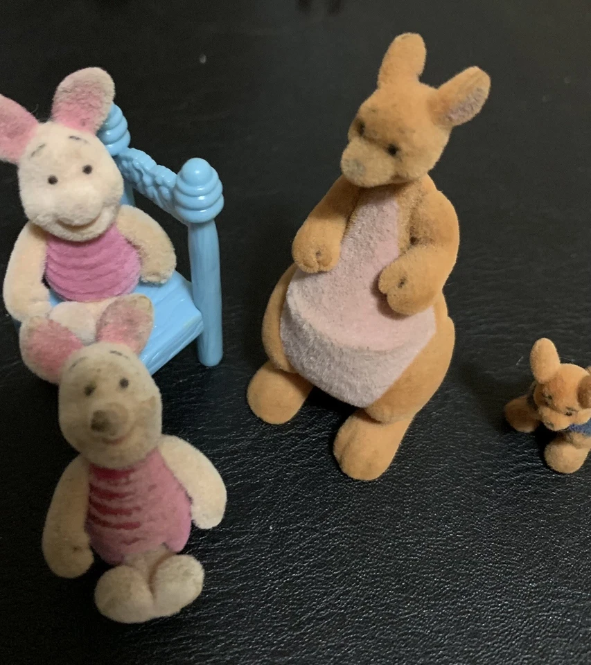 VINTAGE 1999 POOHS FRIENDLY PLACES FLOCKED PIGLETS, KANGA AND ROO FIGURINES - image 1 of 1