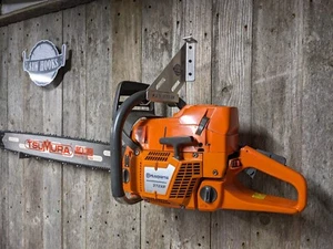 'Saw Hooks Original' Wall mounted chainsaw storage hook. - Picture 1 of 10