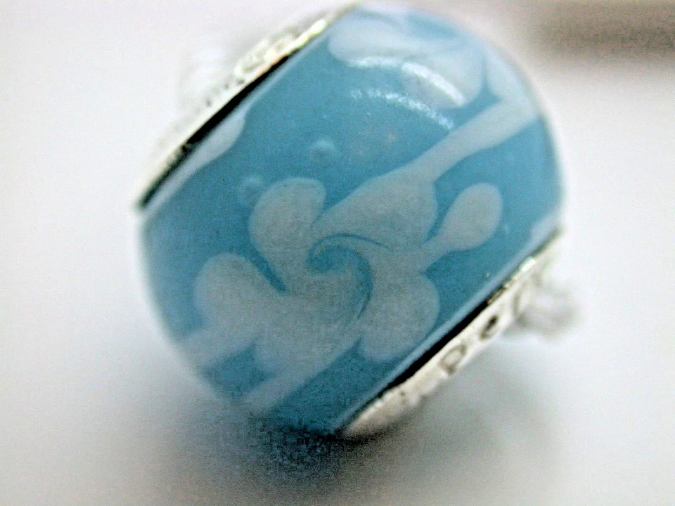  CHARM PERSONA PLATA ESTERLINA .925 BEBÉ FLORES AZULES Y BLANCAS NUEVO H11475PM B11 Foto 1 de 3