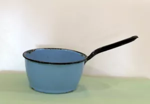 Vintage Enamelware Graniteware Blue sauce pan with black trim 3 cups - Picture 1 of 7