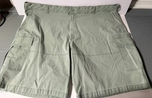 Izod Saltwater Herren 50 x 10,5 Stretch Cargo Shorts - grün Stretch flache Vorderseite - Bild 1 von 6
