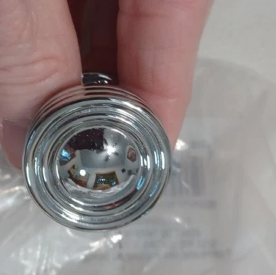 Allen+Roth 15 Perillas Acabado Cromo Plateado 1.25" Lote #0717 Cajón Gabinete Doble Plegable Foto 1 de 4