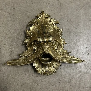 Vintage H.W. Escultura de metal Axford. Viejo Hombre/Criatura Mística Oro. Pesado… - Imagen 1 de 7