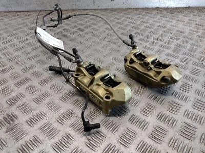 BMW S1000R 2014 Brembo Juego de pinzas de freno delanteras  Foto 1 de 4