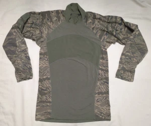 Camisa de Combate Macizo Militar de la Fuerza Aérea de la USAF No FR Digital Tiger Camuflada Mediana - Imagen 1 de 6
