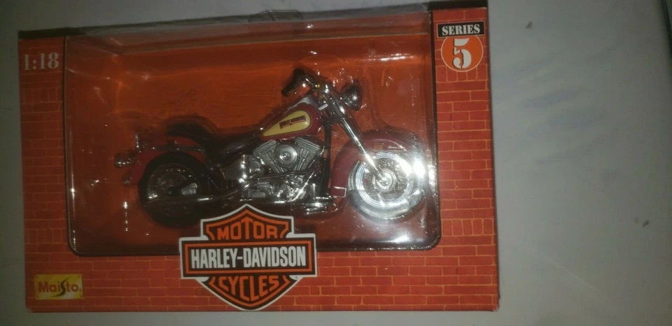 Maisto 1:18  Harley Davidson Collectibles 1986 softail herit motorcycle series 5 - Image 1 of 1