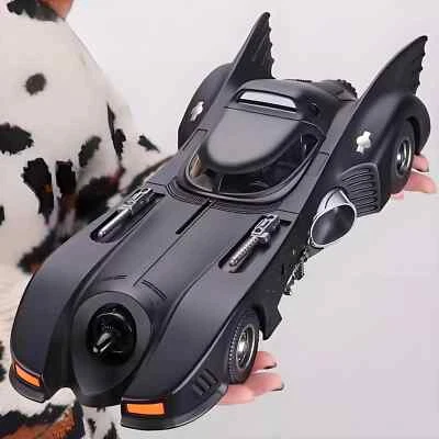1:18 1989 Batmobile Classic  Chariot  Alloy Diecast Metal Model Car Sound  Light - Image 1 of 4