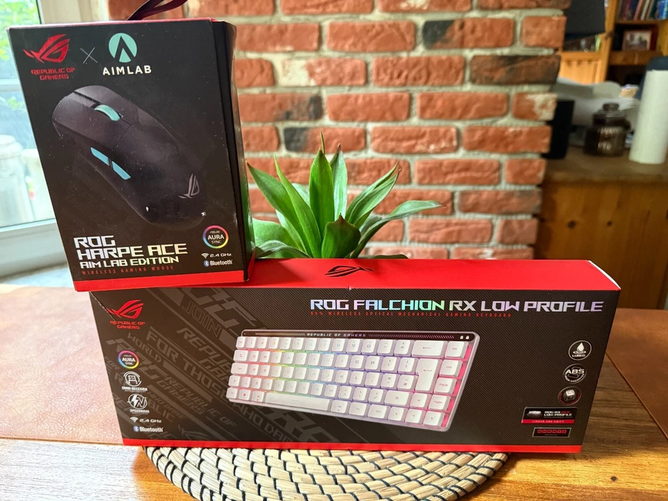 ASUS ROG Falchion RX low profile & Harpe Ace Aim Lab edition - Bild 1 von 1
