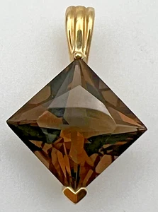 SMOKEY QUARTZ DIAMOND SHAPE PENDANT IN 10K YELLOW GOLD SETTING - Picture 1 of 5