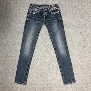 Pantalones de mezclilla Miss Me para mujer 26 azules ajustados adornados con estrás solapa hebilla de bolsillo - Imagen 1 de 11