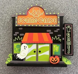 "Mini manto de madera Target Hyde & Eek (2024) decoración de Halloween 10"" SCAReCADE NUEVO CON ETIQUETAS - Imagen 1 de 3