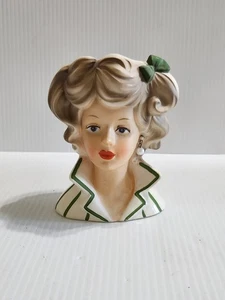 VINTAGE ROYAL CROWN LADY IN GREEN AND WHITE HEAD VASE STAMPED 3410 - Picture 1 of 15